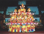 Điệu múa cung đình “Lục cúng hoa đăng”