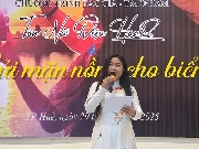 Ra mắt tập thơ Gửi mặn nồng cho biển của nhà văn Tôn Nữ Diệu Hạnh