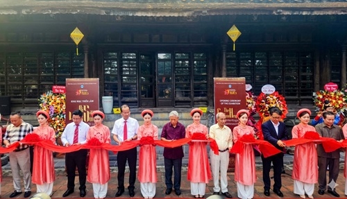 Hơn 100 cổ vật Triều Nguyễn tại triển lãm “Di sản vàng son - Tinh hoa hội tụ”